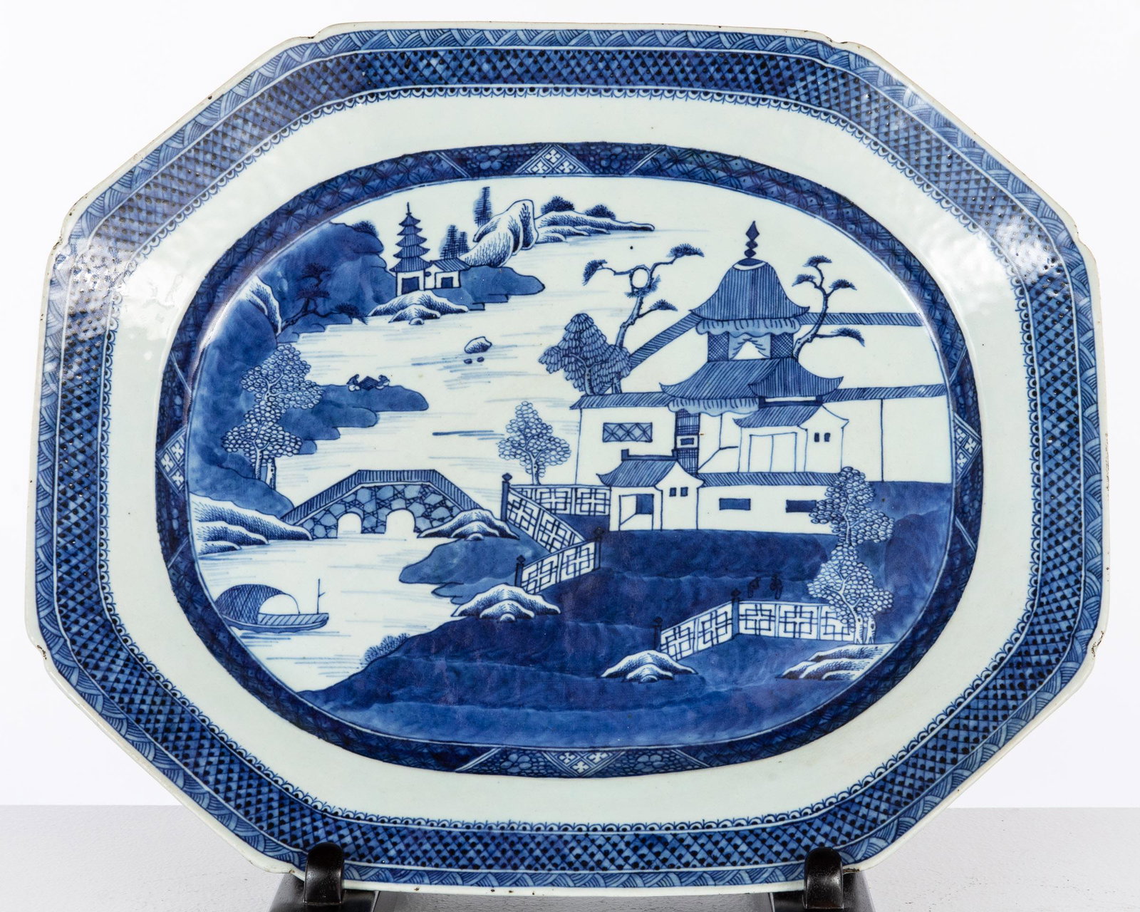 Chinese Export Blue/White Serving Platter, 18/19th C (1 of 11)