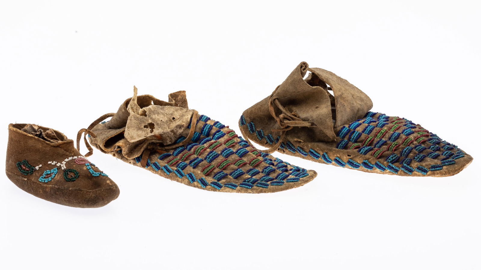 Pair of Native American Moccasins & a Small Moccasin (1 of 8)