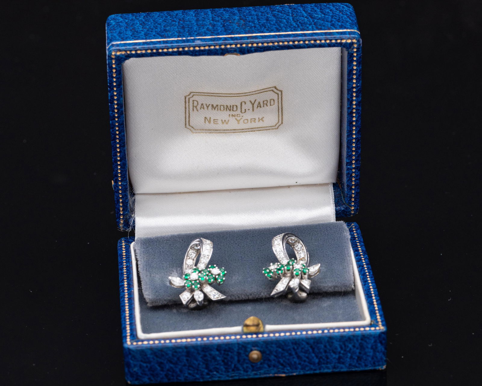 Pair of Yard Platinum, Diamond and Emerald Earrings (1 of 6)
