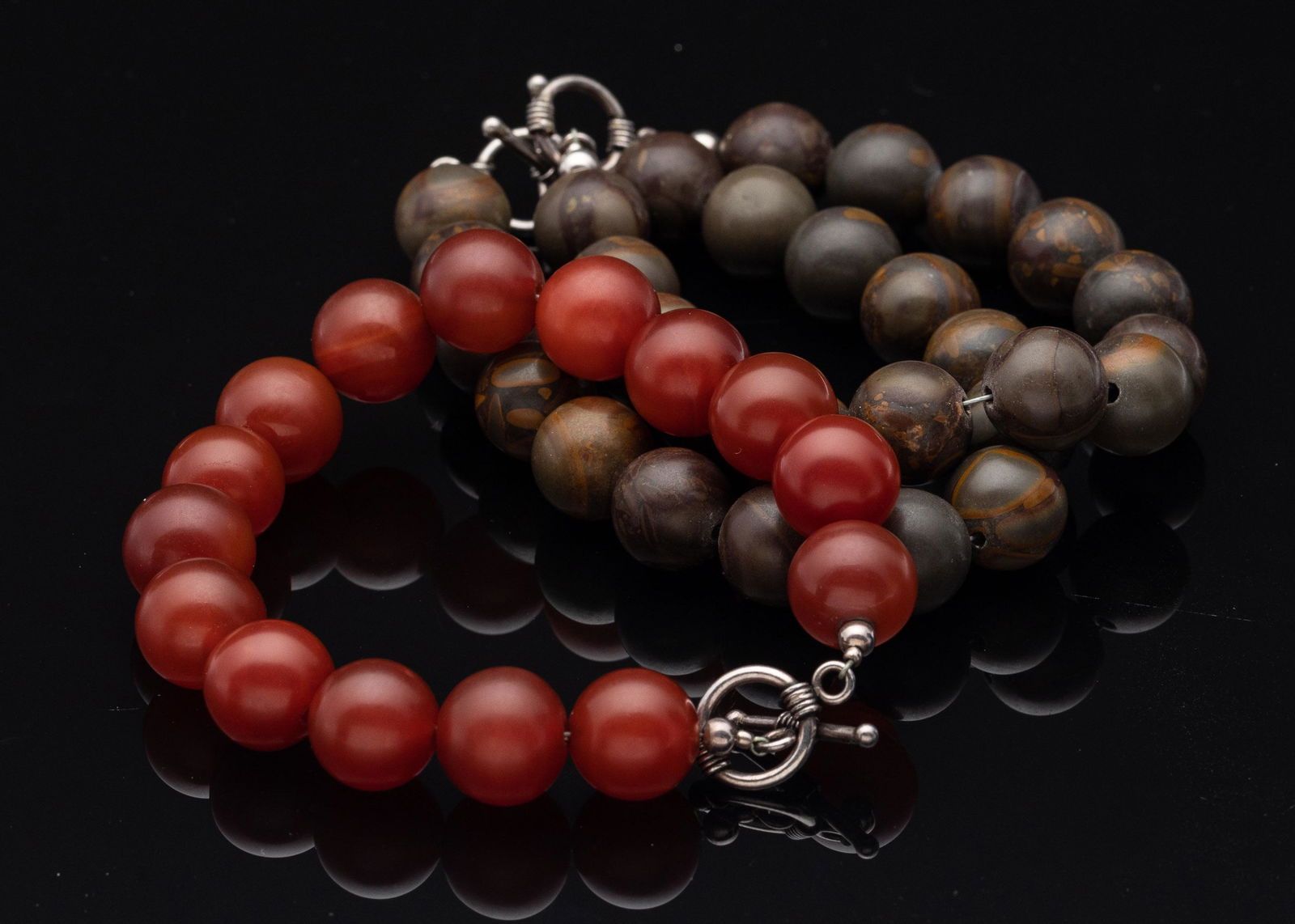 Cornelian and 2 Agate Bracelets (1 of 4)