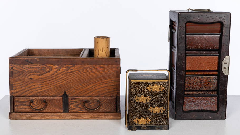 Japanese Wood Hibachi and 2 Bento Boxes Oct 18, 2022 Everard