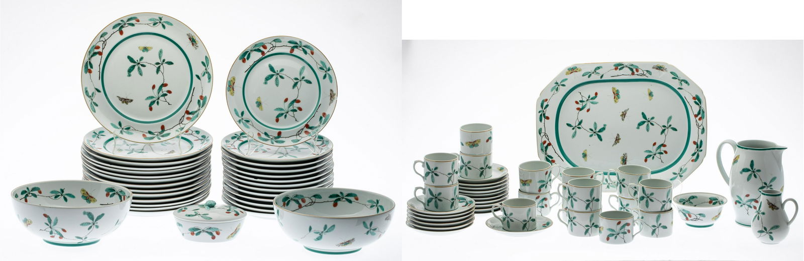 Mottahedeh Porcelain Service for 14: Property of a Savannah, GA Estate Description: Mottahedeh Porcelain Service for 14, in K'ang Hsi Pattern from the Metropolitan Museum of Art, comprising 14 dinner plates (one with chip and associa