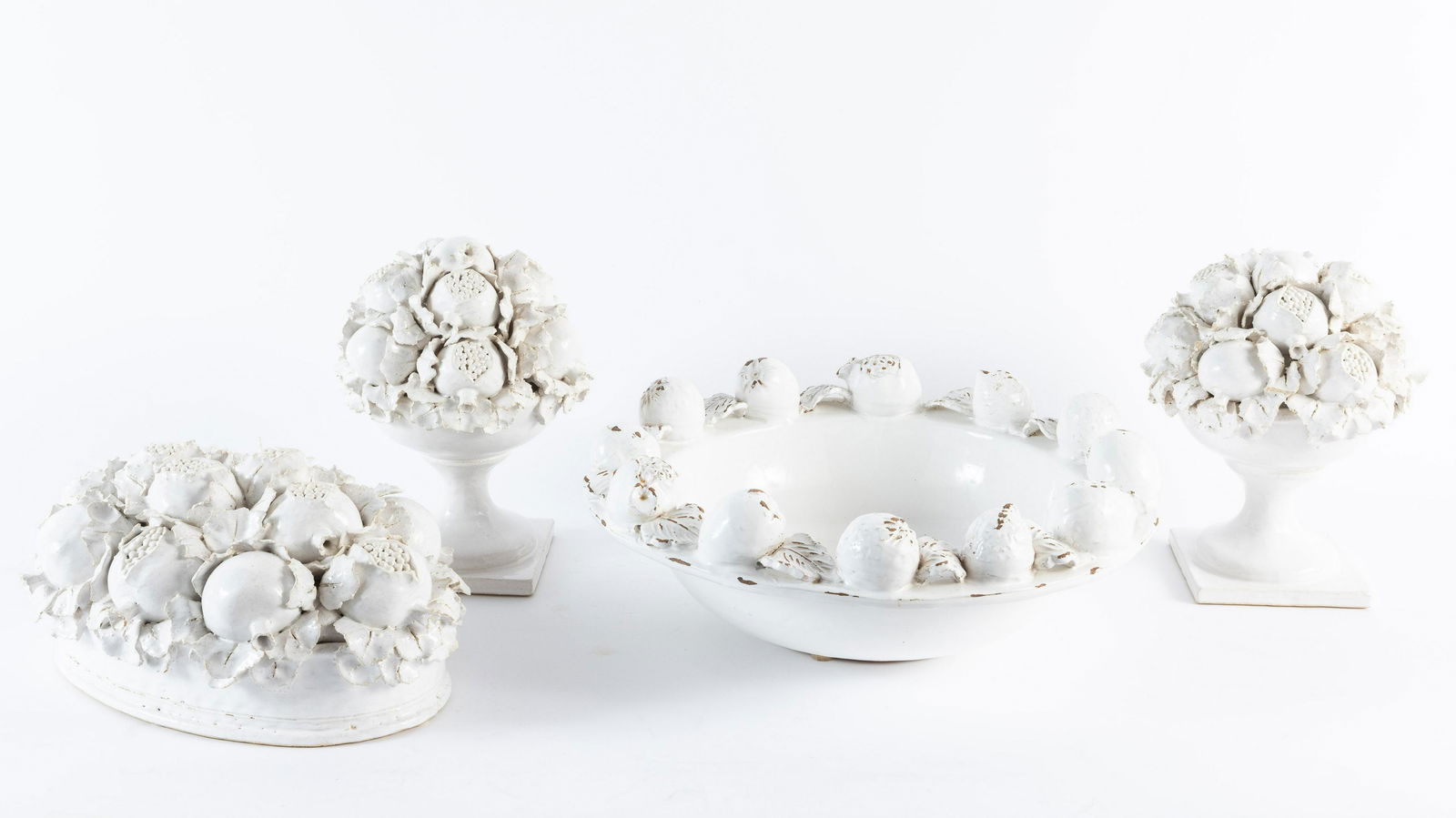 White Porcelain Pomegranate Table DŽcor (1 of 13)