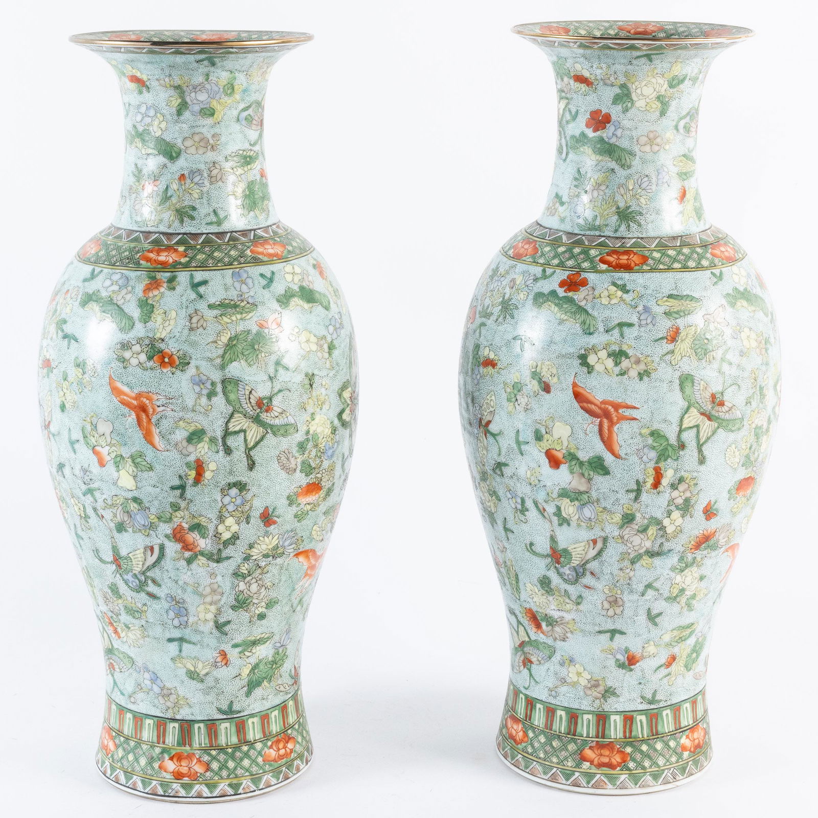 Pair of Chinese Baluster Form Vases, 19th Century (1 of 10)