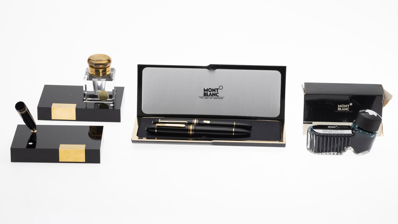 2 Mont Blanc Pens, Pen Holder, Inkwell and Ink (1 of 18)
