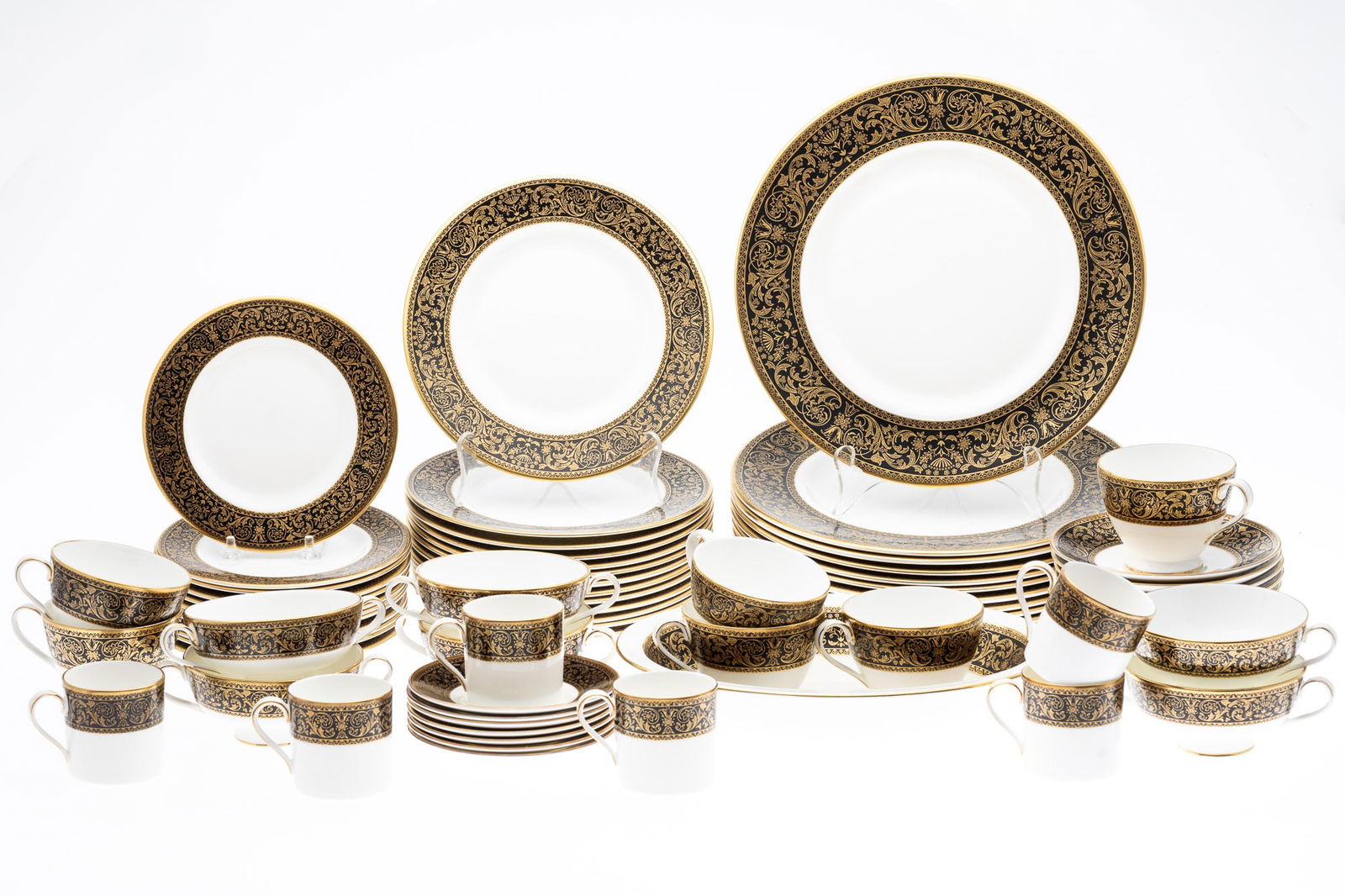 Minton Grandee China Service, 74 psc. (1 of 12)