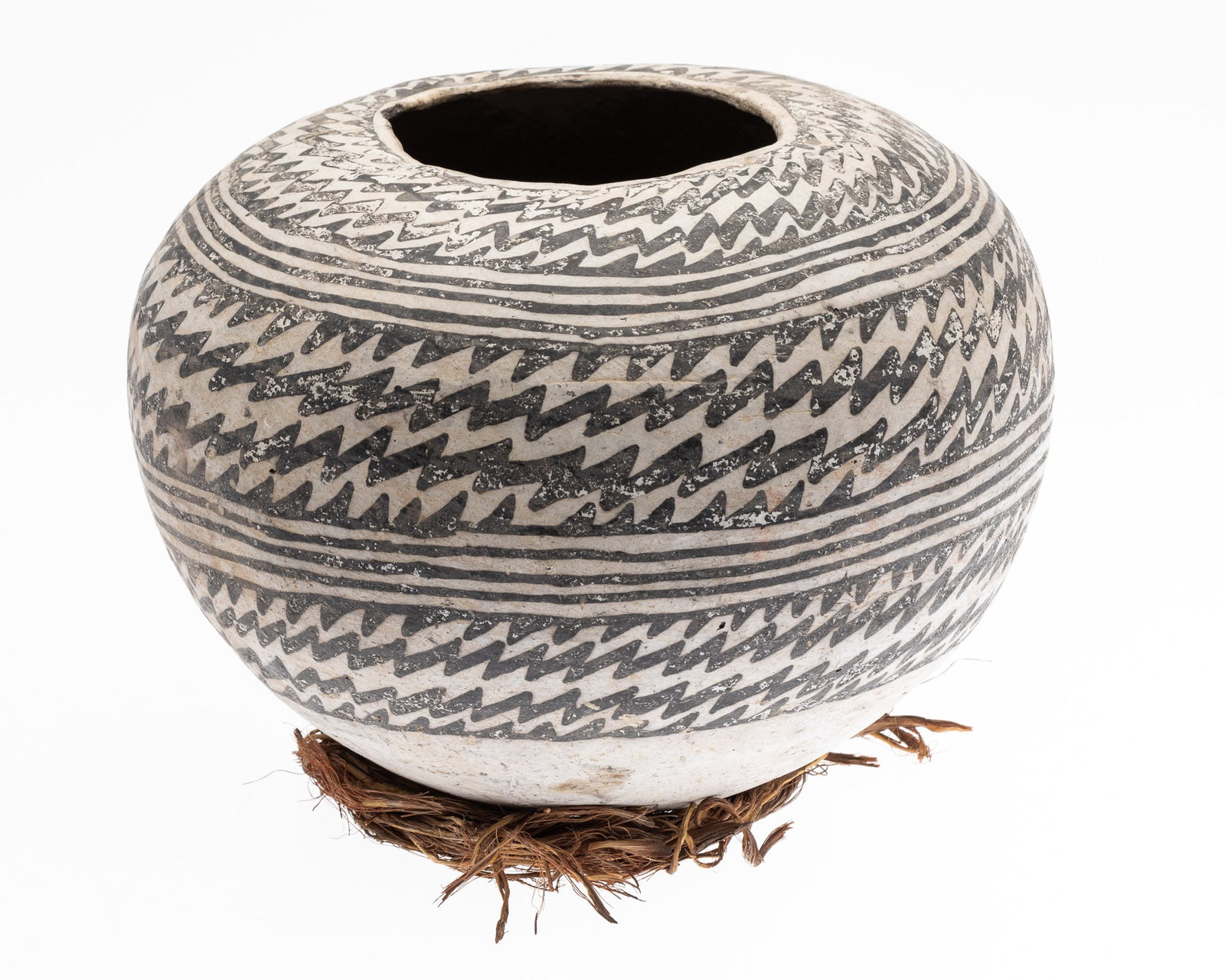 Prehistoric Anasazi Pot (1 of 12)