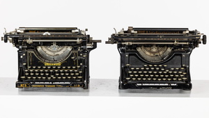 Antique Royal Magic Margin Typewriter c. 1938