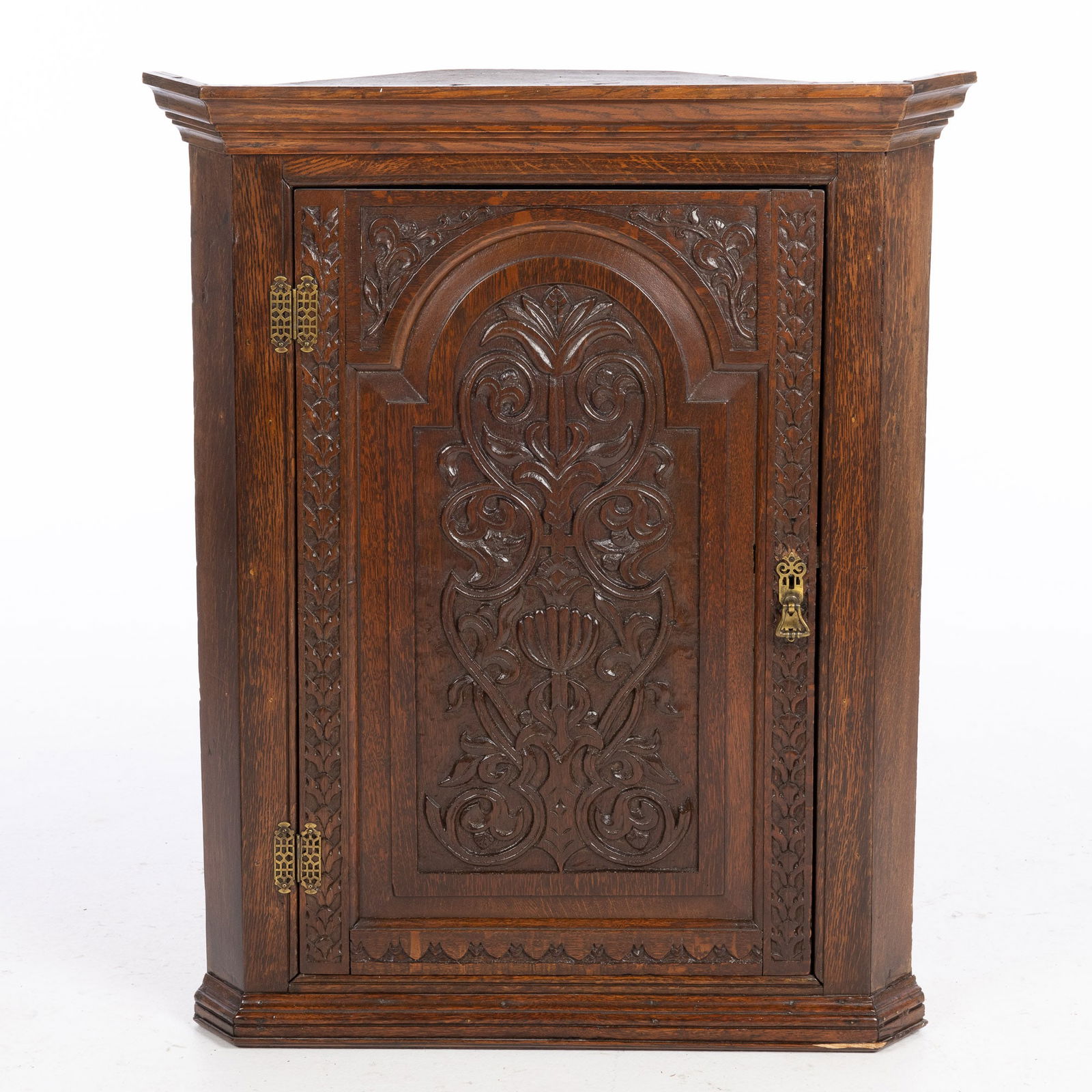 Carved Oak Hanging Corner Cupboard (1 of 8)