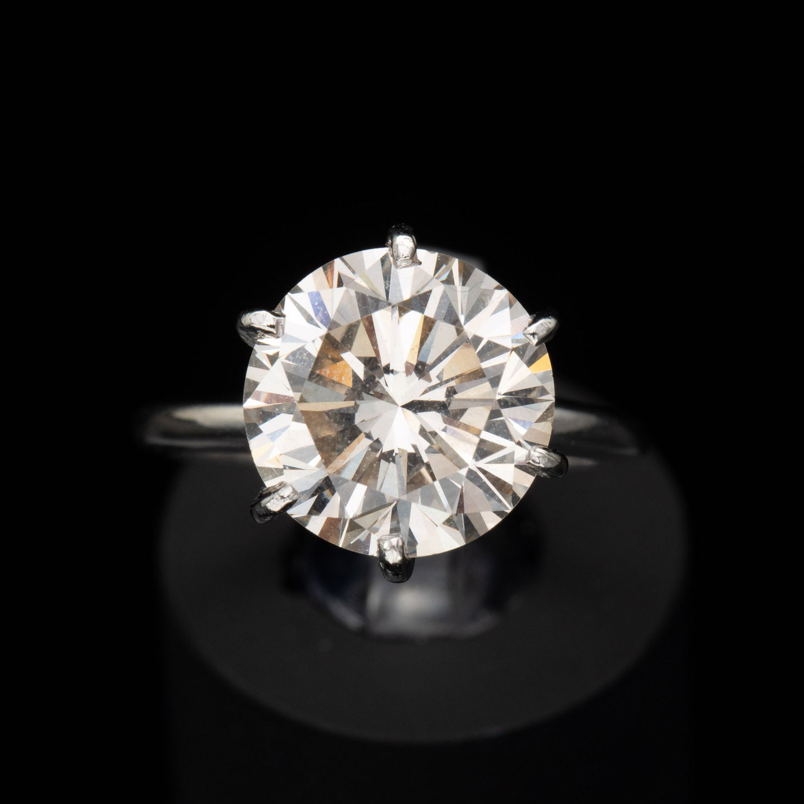 4.7 CT Diamond and Platinum Solitaire Ring (1 of 10)