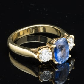 18K Gold Sapphire and Diamond Ring