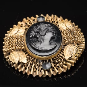 Victorian Gilt Metal and Onyx Pin