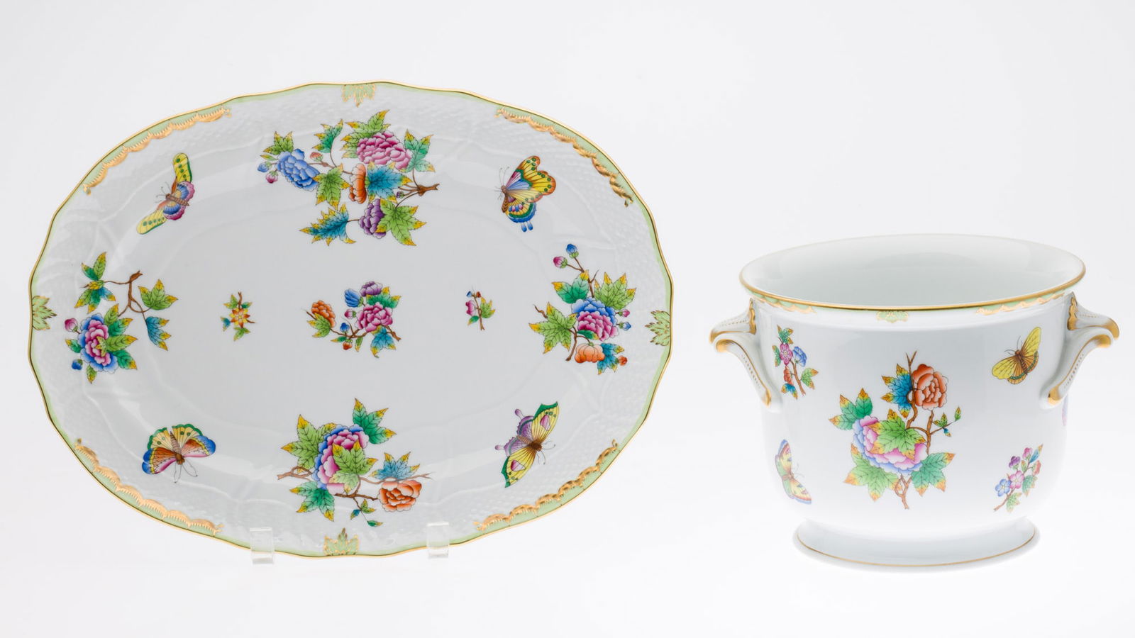 Herend Queen Victoria Pattern Porcelain Platter and Cachepot (1 of 12)