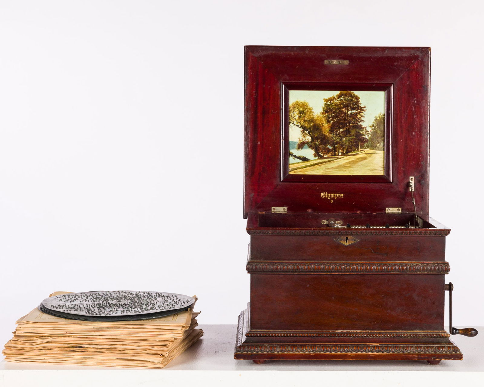 Olympia #3 Self Playing Music Box with Discs (1 of 13)