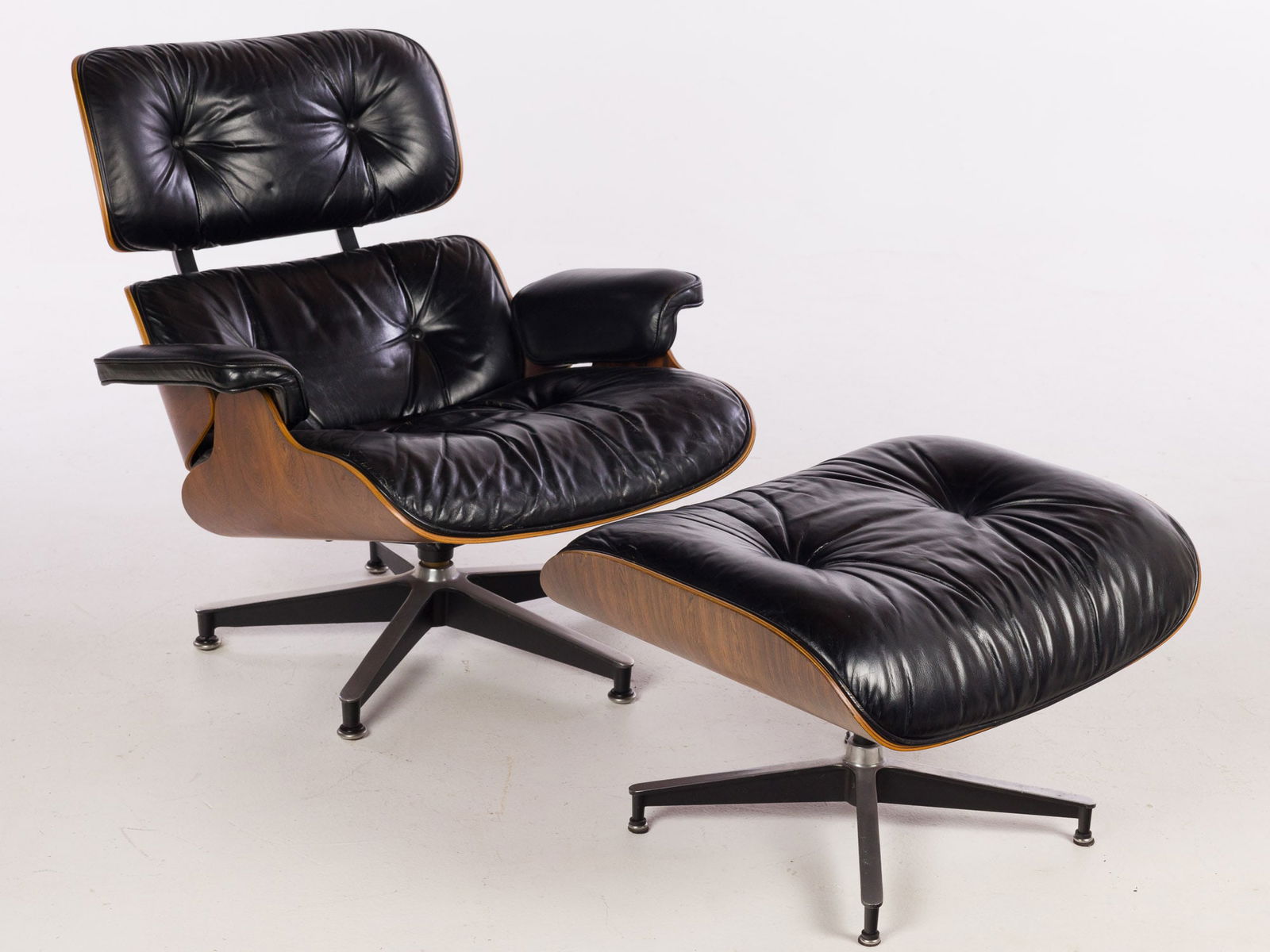 Vintage Herman Miller Eames Chair and Ottoman (1 of 18)