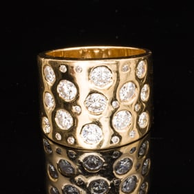 18K Gold and Diamond Ring