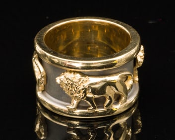 14K Gold Ring with Lion Motif