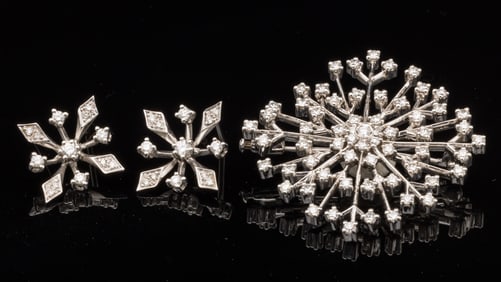 18K White Gold & Diamond Brooch & Pair of Earrings