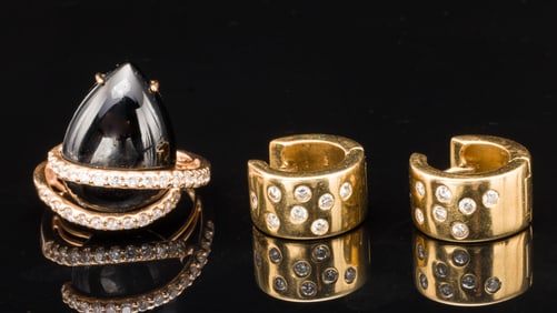 18K Diamond & Onyx Ring & 18K Gold Diamond Earrings