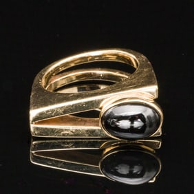 14K Yellow Gold and Onyx Ring
