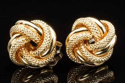 Pair of 18K Yellow Gold Knot-Form Earrings