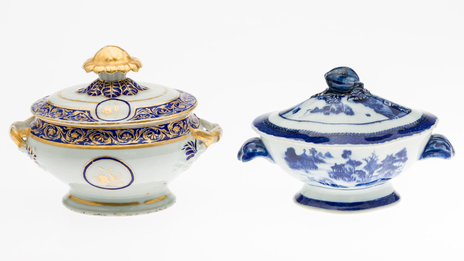 Two Small Chinese Export Lidded Tureens, 18th C (1 of 7)