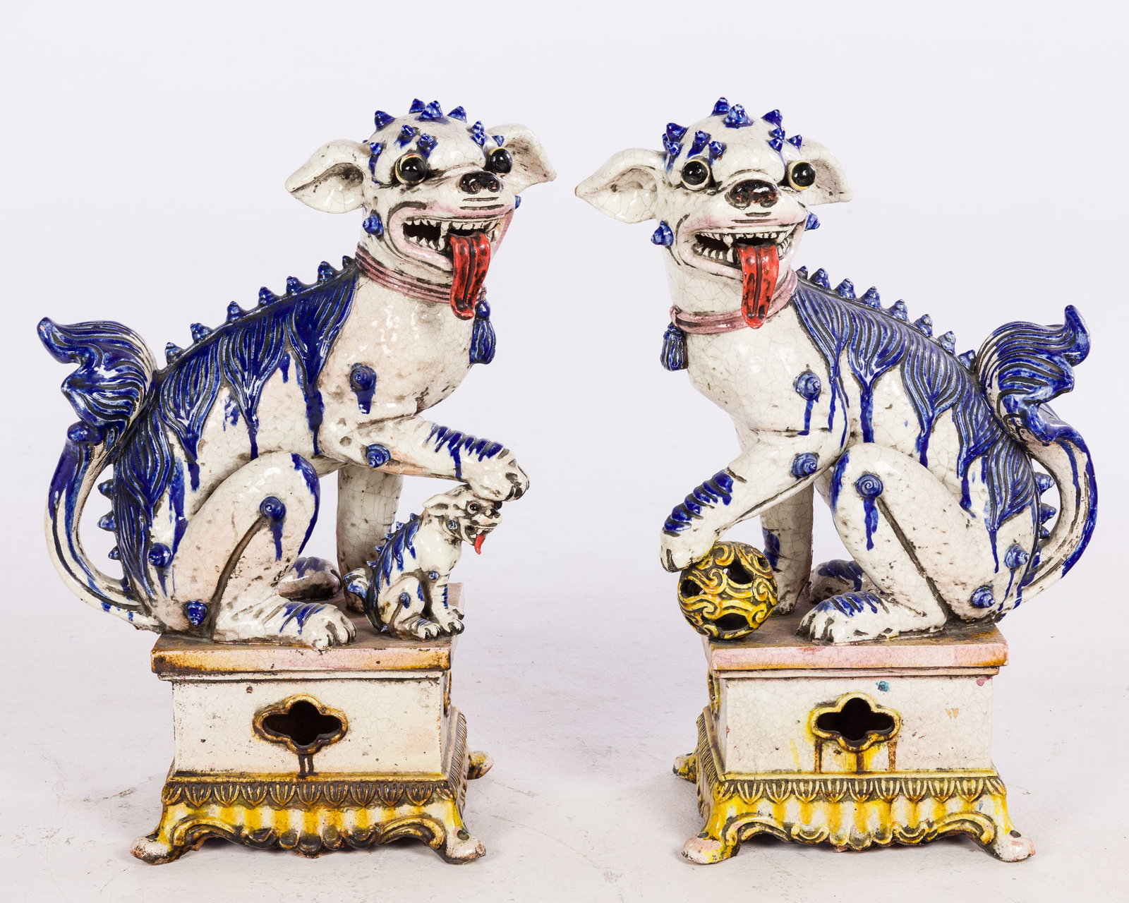 Continental Majolica Fu Dogs (1 of 11)