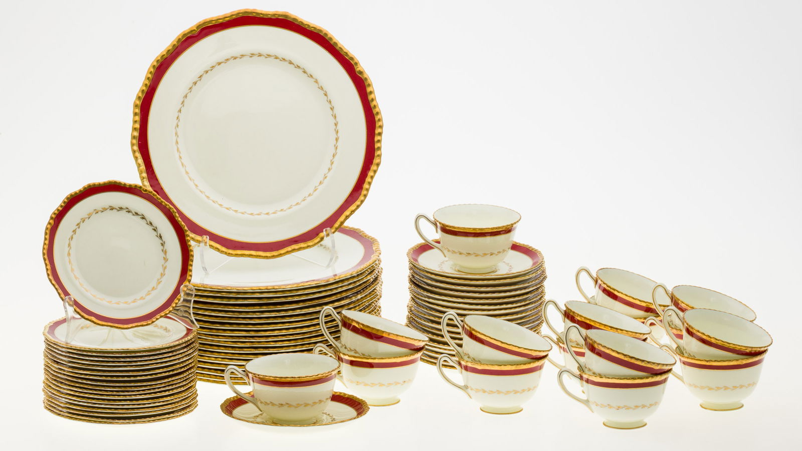 Royal Doulton Red and Gilt Dinner Service, 69 pcs. (1 of 14)