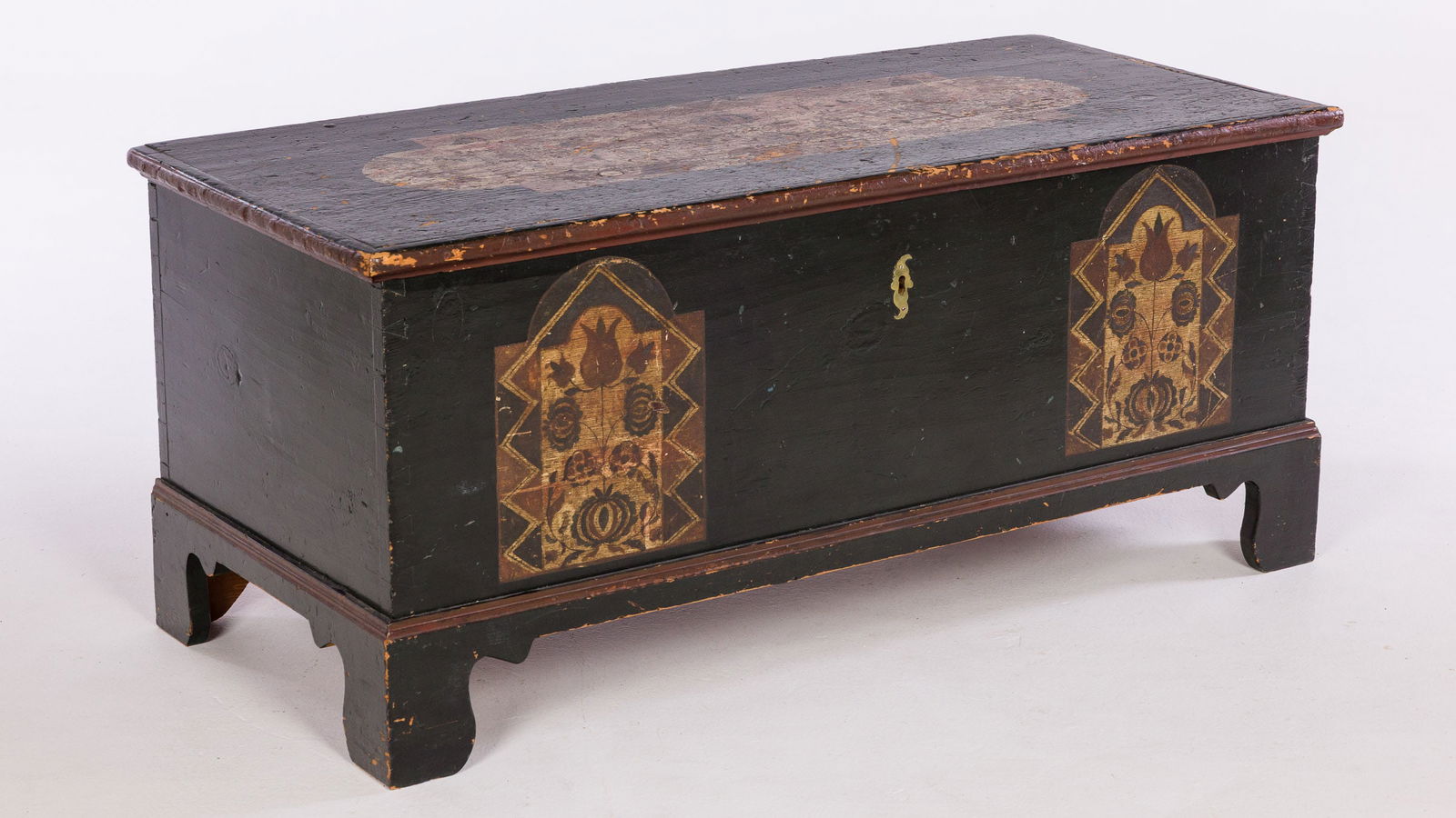 Pennsylvania Dutch Painted Blanket Chest, 18th C (1 of 20)