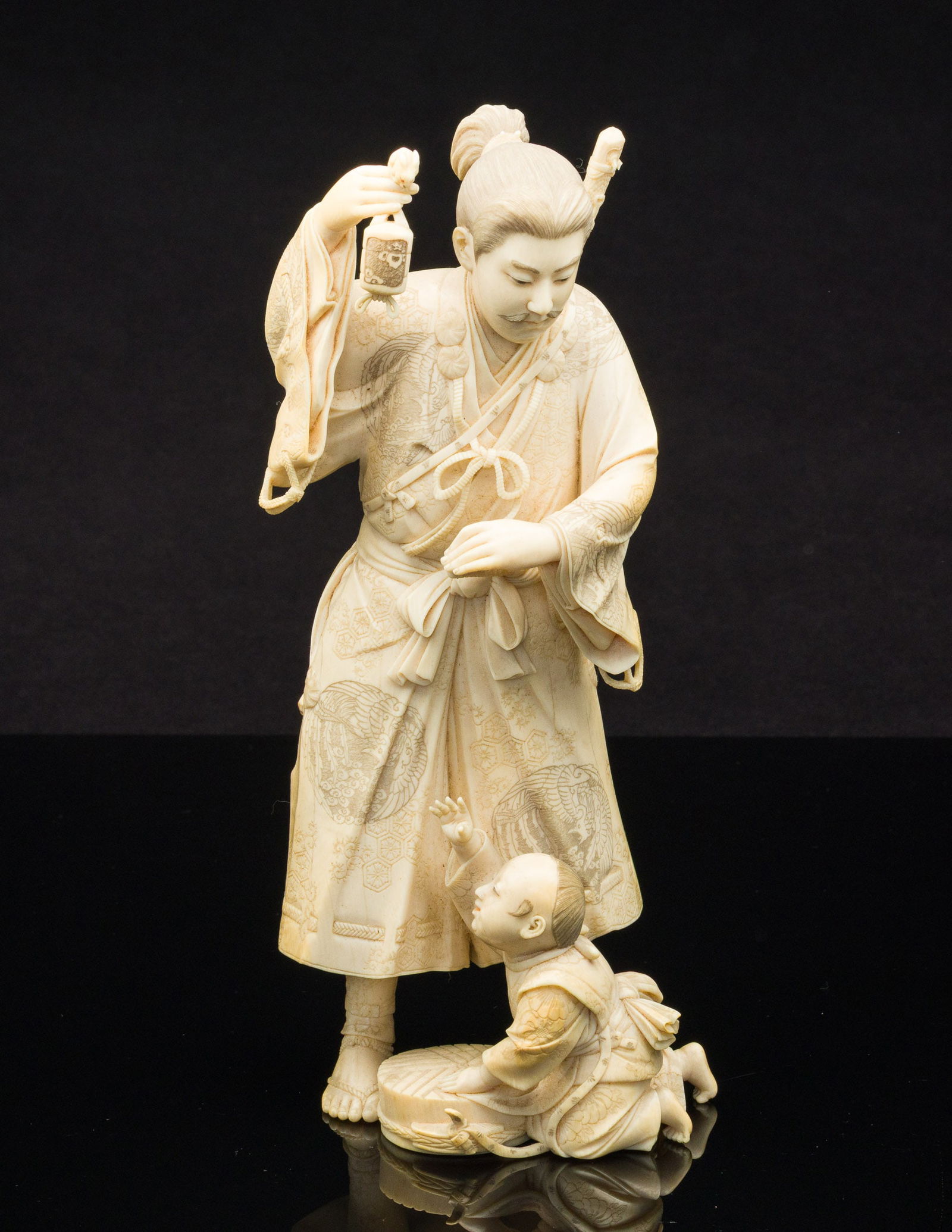 Japanese Carved Ivory Figure of Man & Child, 19th C (1 of 16)