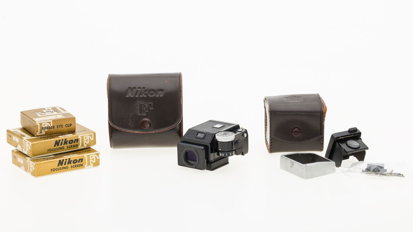 Nikon F Photomic Viewfinder with Case & Accessories (1 of 11)