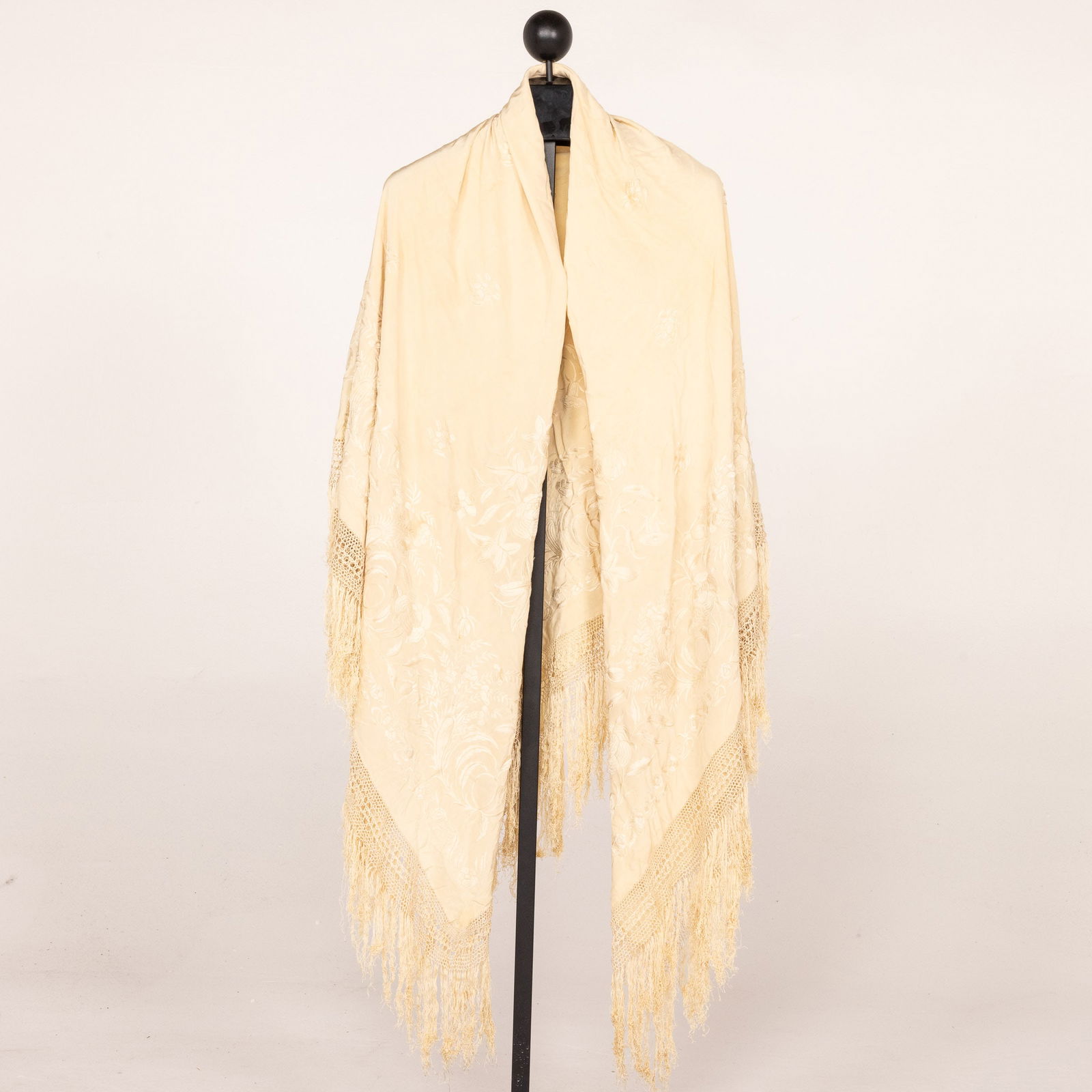 Spanish Cream Embroidered Tablecloth/Shawl (1 of 16)