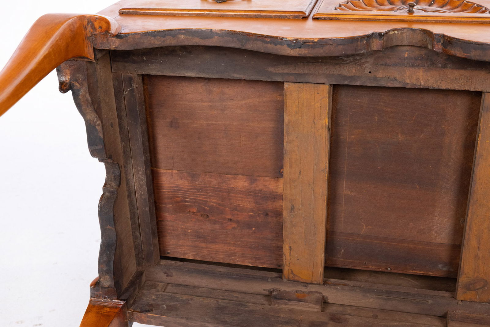 Queen Anne Maple Lowboy - 13