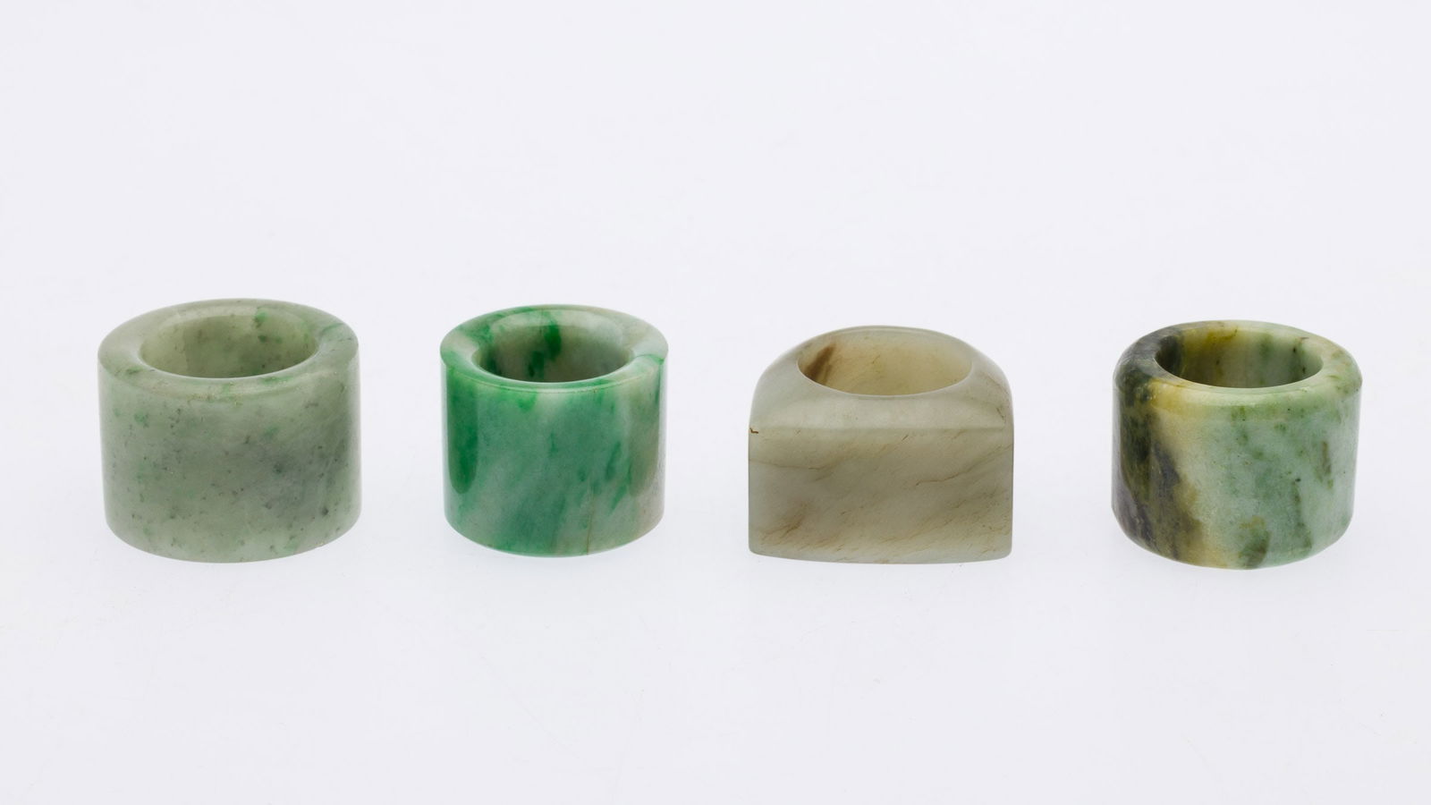 4 Chinese Stone Archer's Rings (1 of 7)