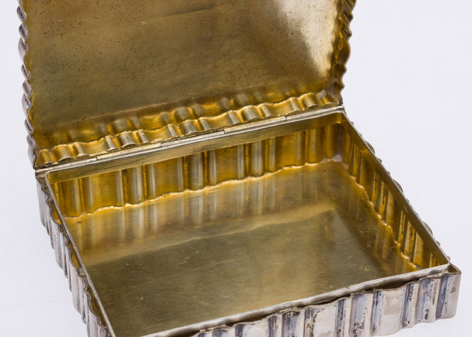 Two Sterling Silver Boxes and a Tortoiseshell Box - 6