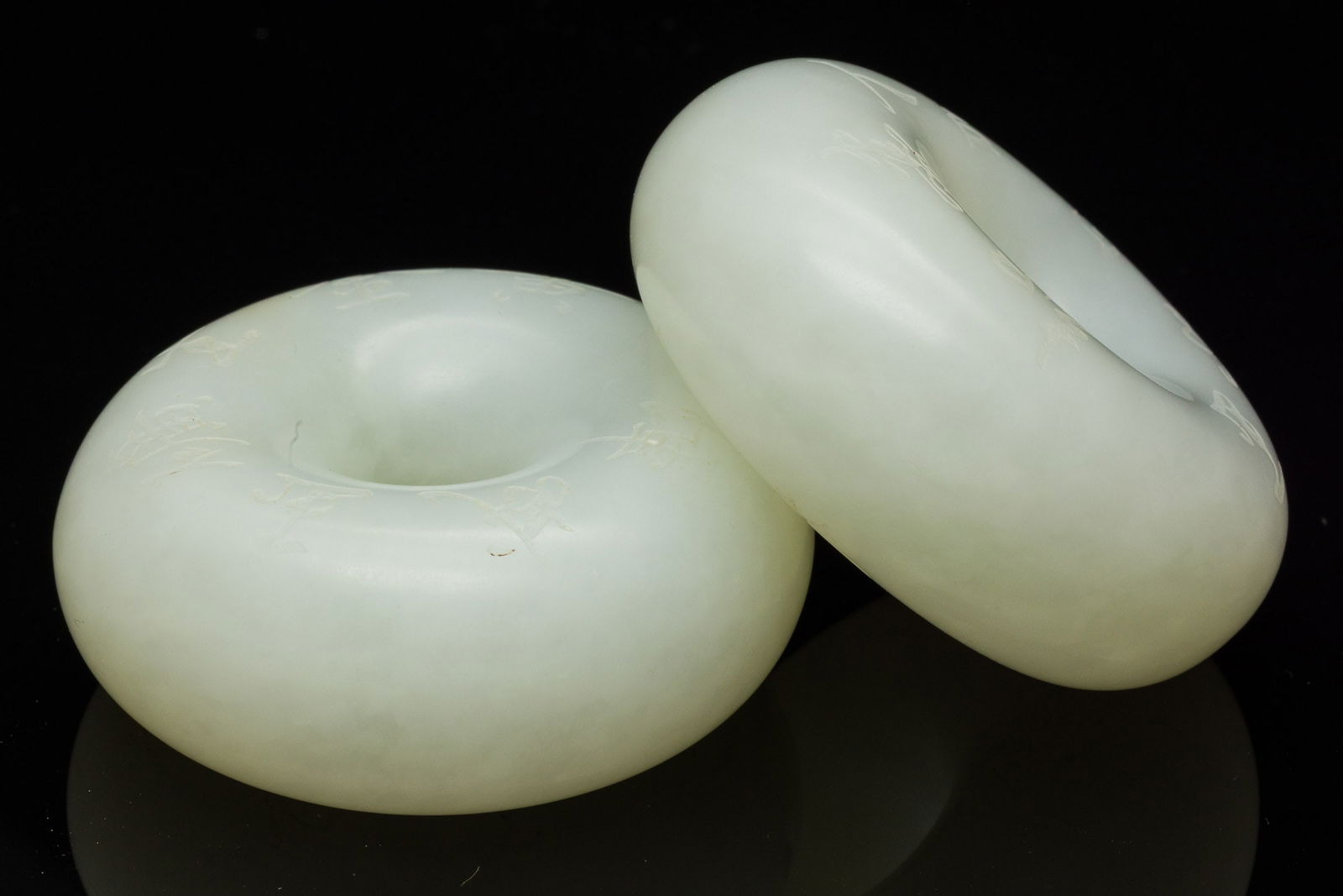 Two Chinese White Jade Carved Discs (1 of 7)