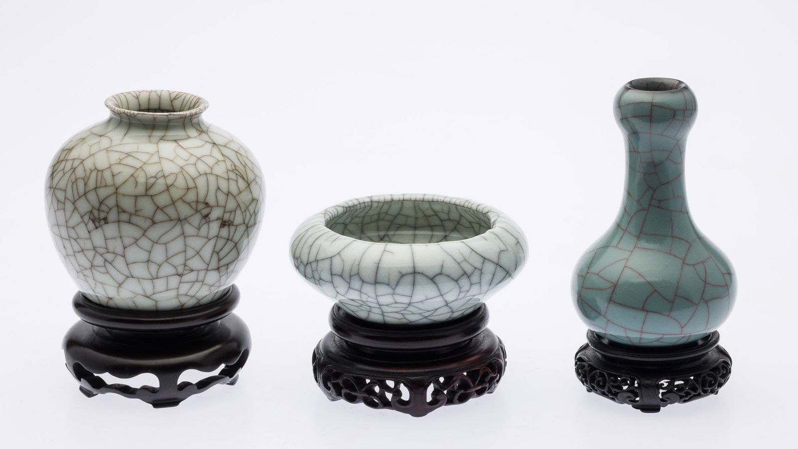 Two Small Chinese Crackle Glaze Vases and a Bowl (1 of 11)
