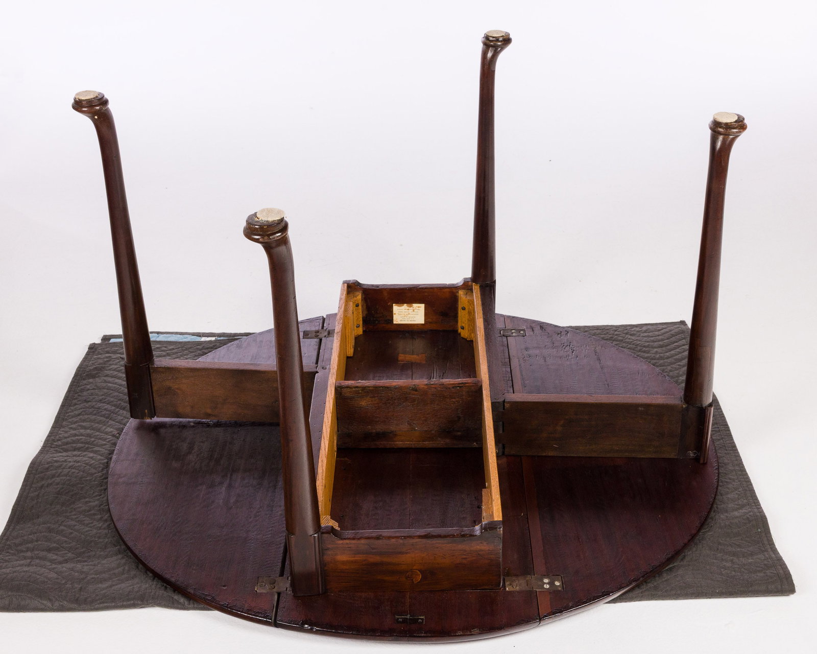 Queen Anne Drop Leaf Table - 10