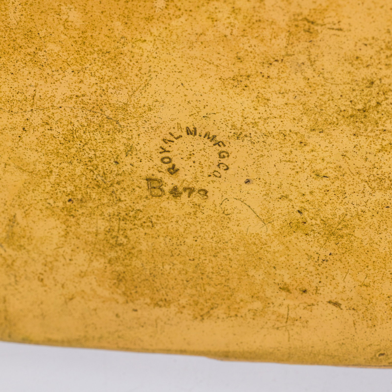 4 French Table Articles - 13