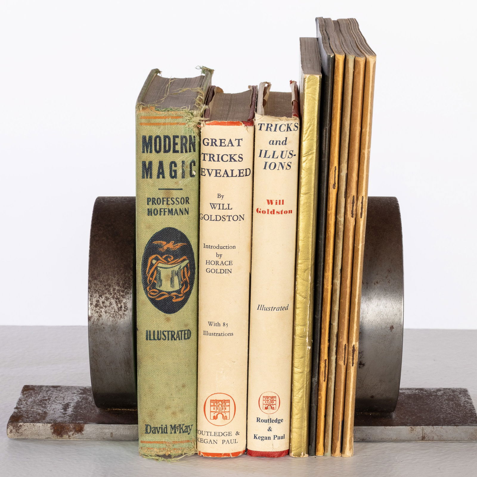 9 Magician's Magic, Tricks & Illusion Books (1 of 3)