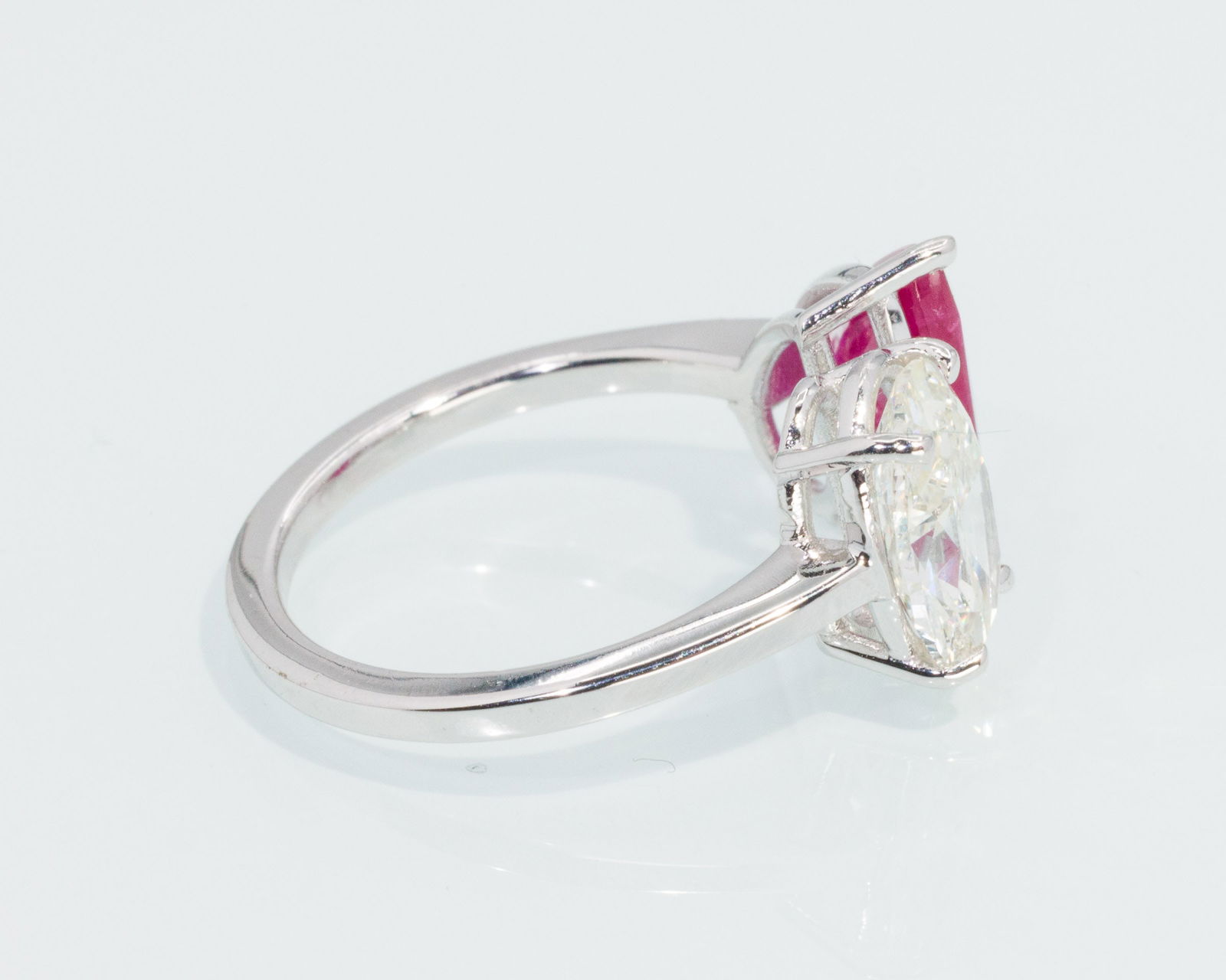 Diamond and Ruby 18K Gold Ring - 4