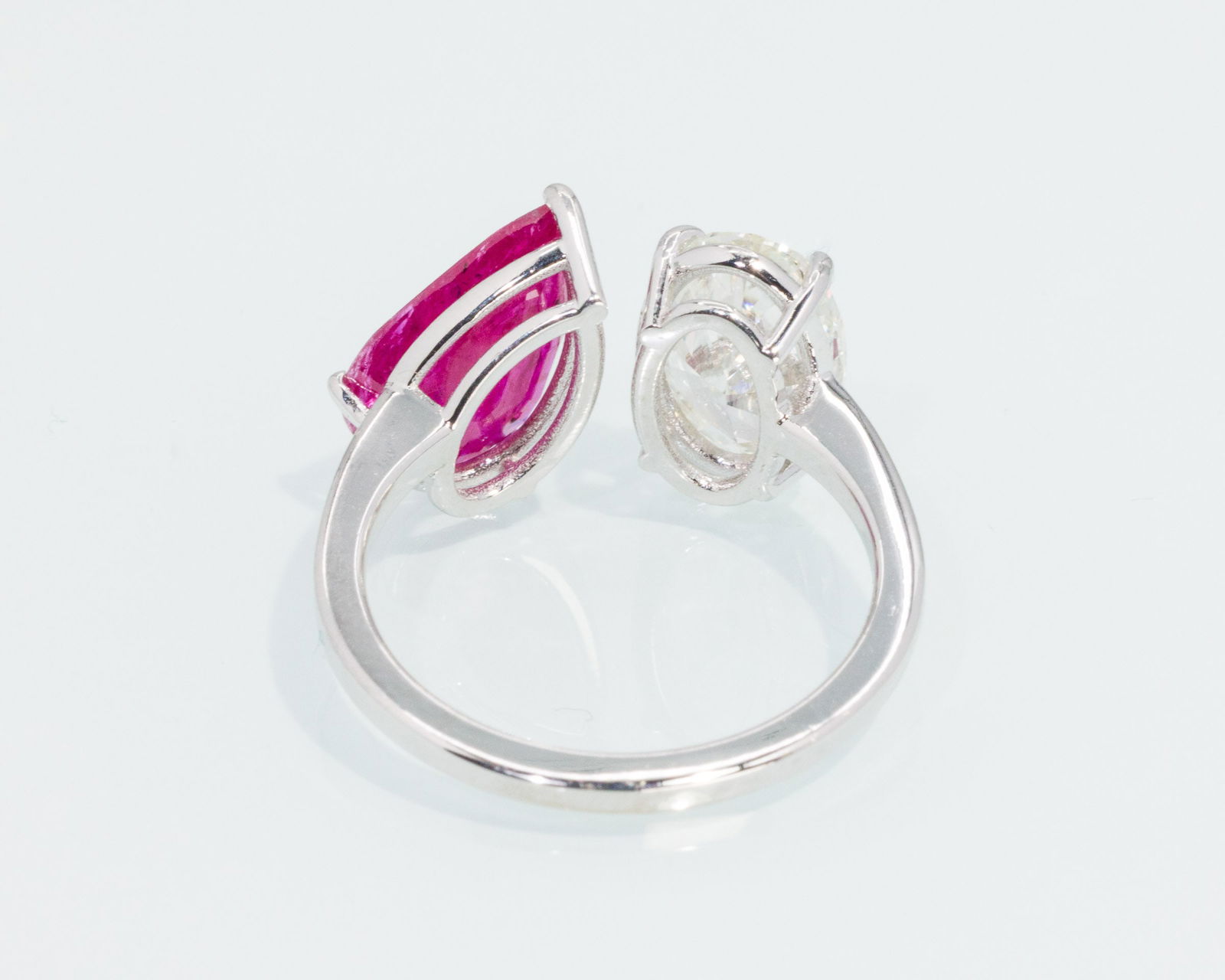 Diamond and Ruby 18K Gold Ring - 5