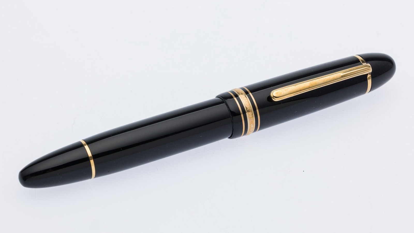 Montblanc Meisterstuck No. 149 Fountain Pen (1 of 9)