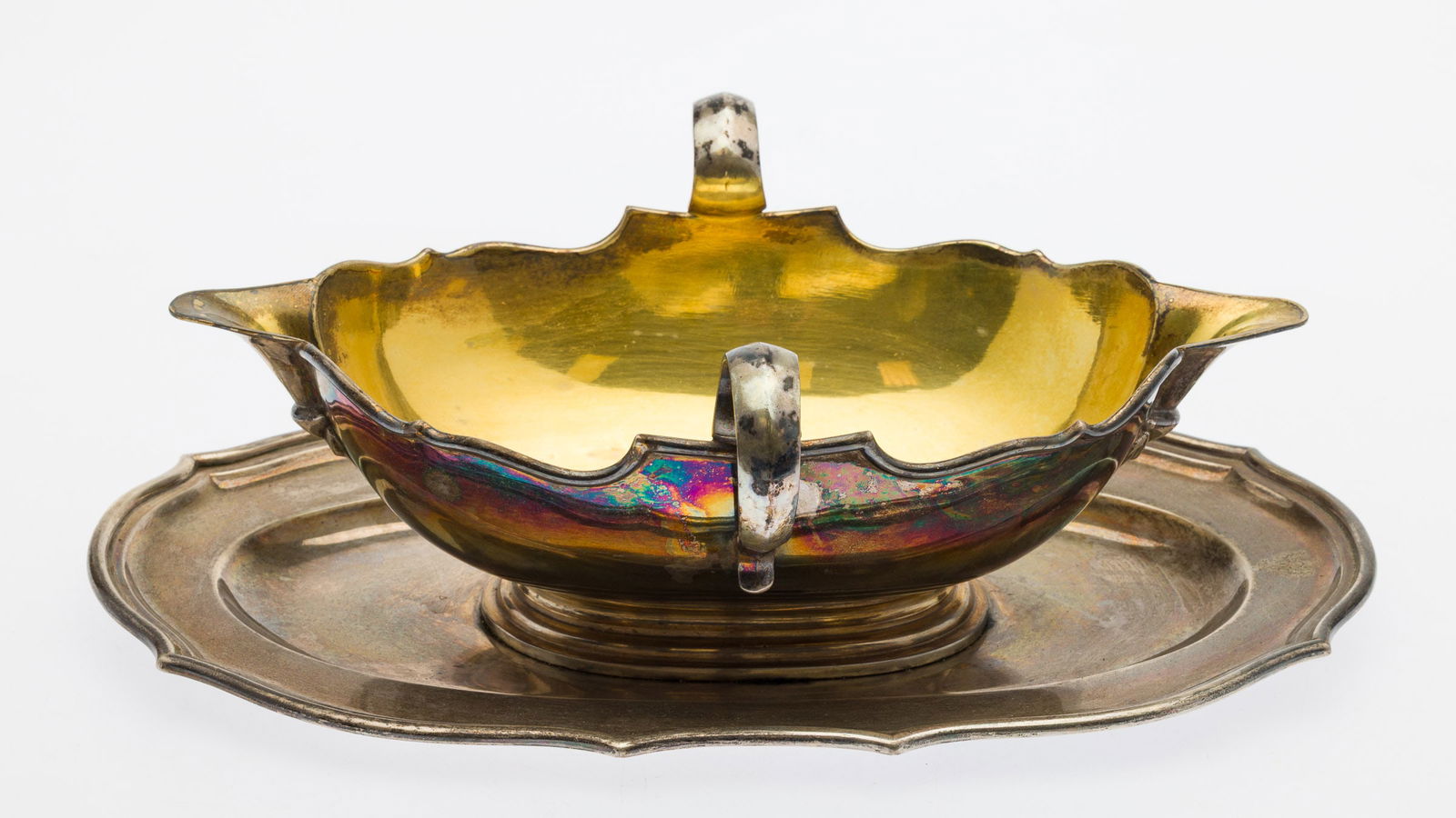 Elimeyer 900 Silver Gravy Boat, Dresden: Property from a Private Collection, Savannah, GADescription: Elimeyer 900 Silver Gravy Boat, Dresden, with vermeil interior, marked on the underside Elimeyer 900 Dresden. 34.15 troy