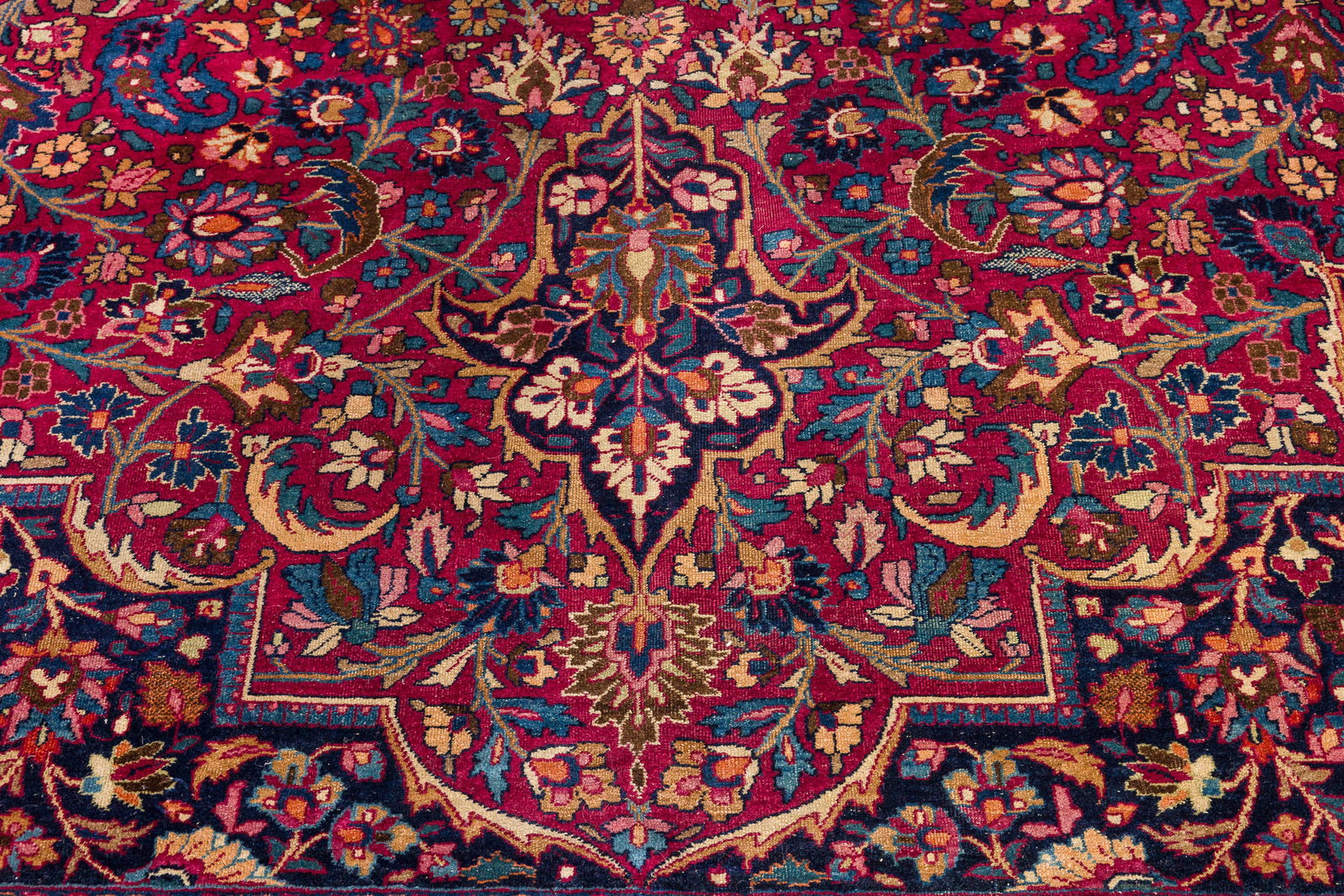 Large Persian Wool Carpet, 20th C - 9
