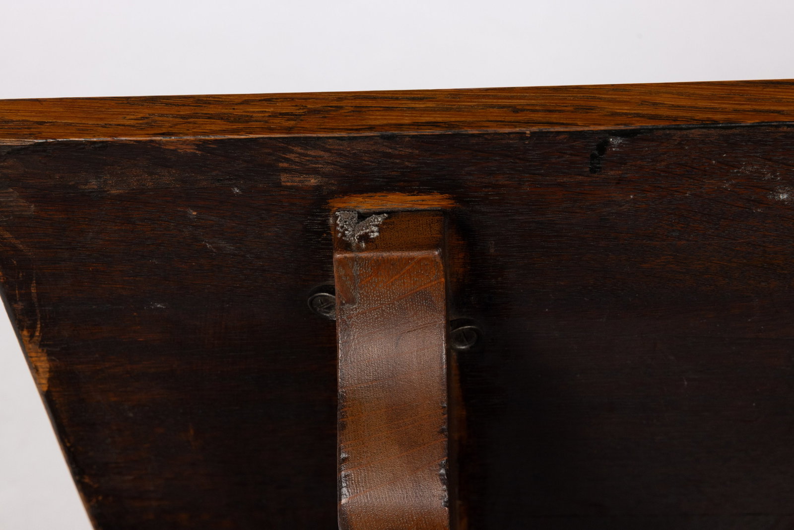 Stickley Oak Trestle Table - 10