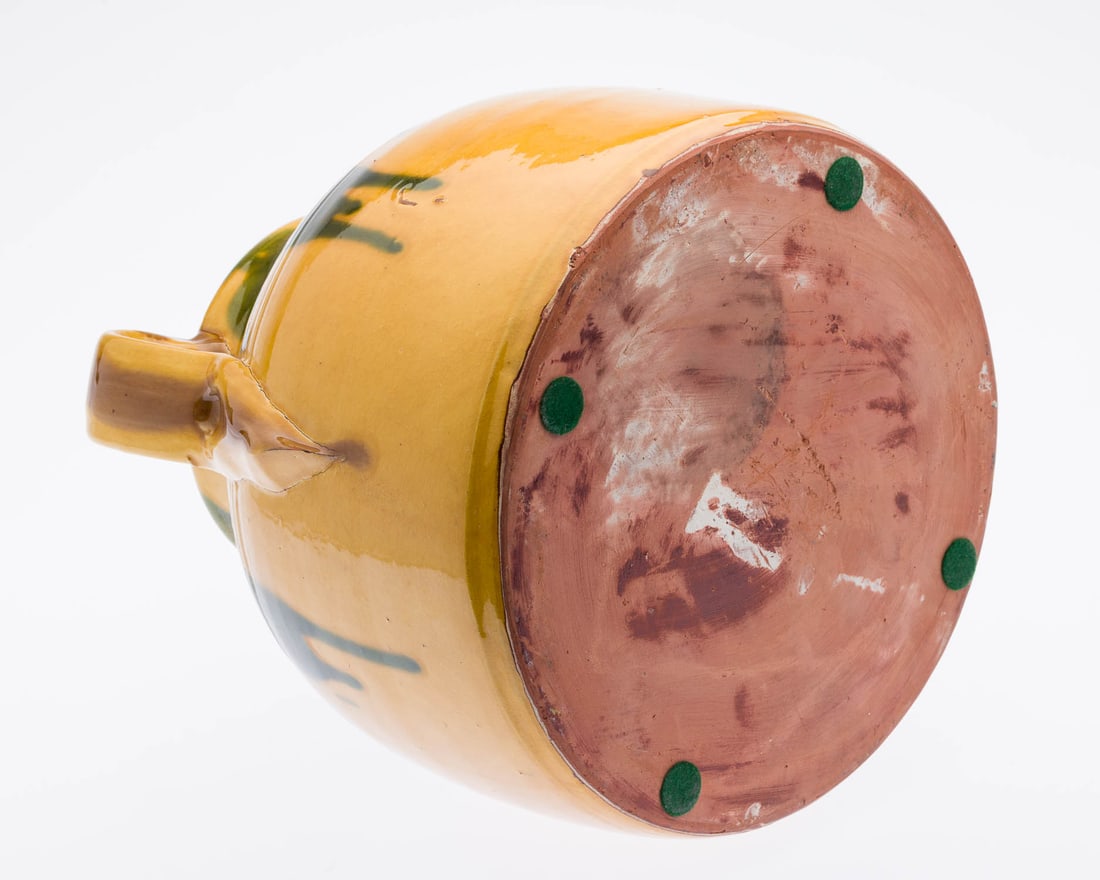 7 Ceramic Serving Articles and a Ceramic Jug - 9