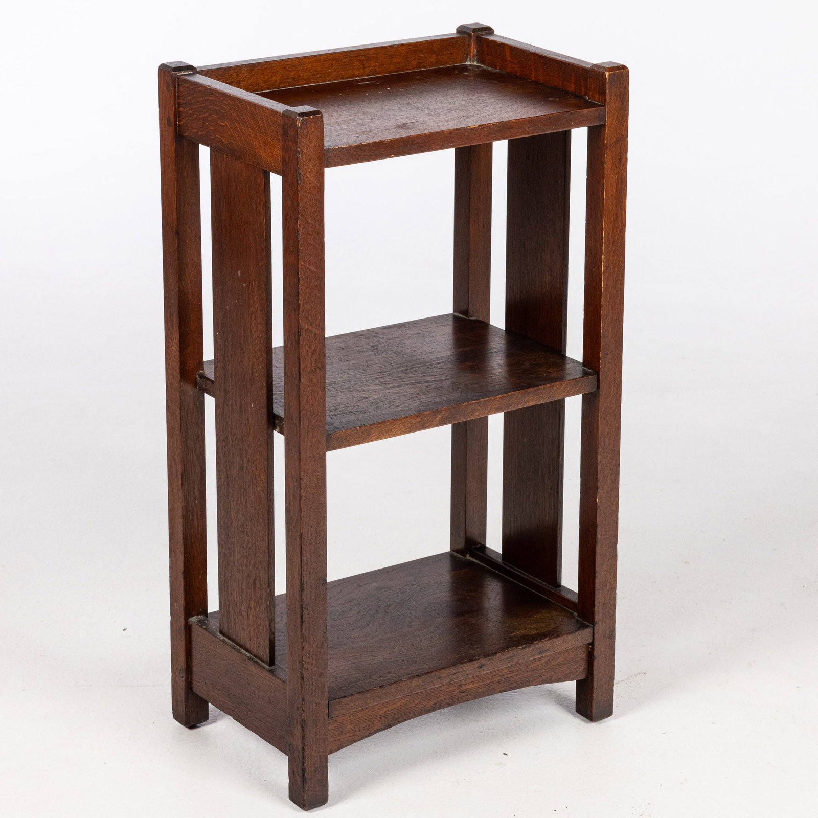 Limbert Arts and Crafts Small Oak Bookcase: Property from the Estate of Arthur B. Kouwenhoven Jr., Savannah, GA Description: Limbert Arts and Crafts Small Oak Bookcase, with three shelves, the base with Limbert mark. Measurements: Height: 29