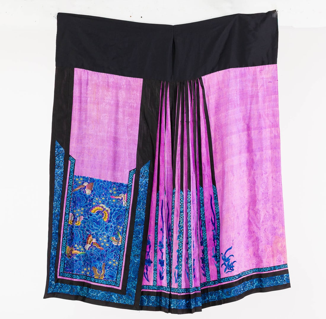 Qing Dynasty Embroidered Woman?s Skirt (1 of 7)
