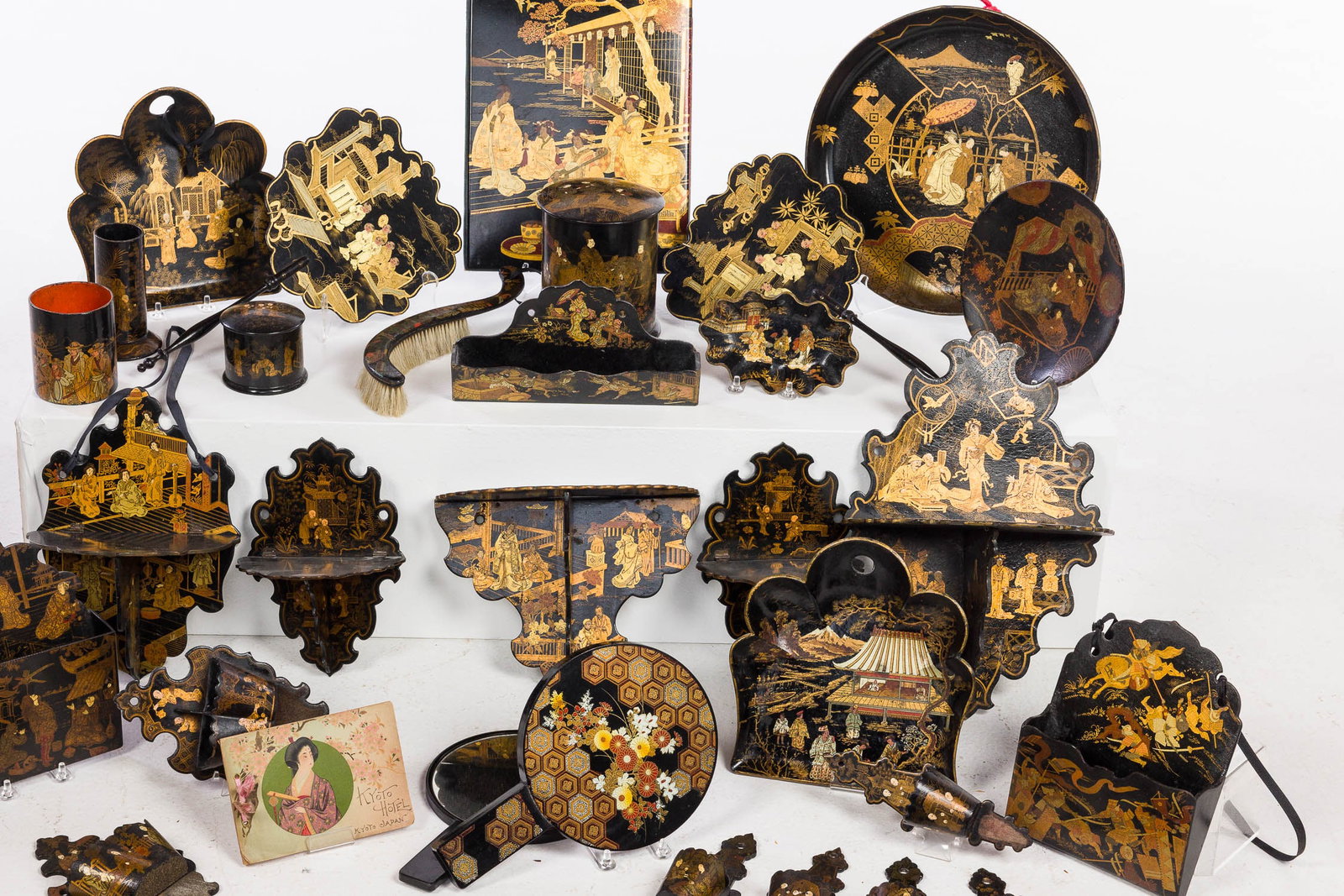Group of Japanese Lacquer Articles, approx. 28 pcs.: Property of Bliss Hebert and Allen Charles Klein Description: Large group of Japanese Lacquer Articles, approx. 28 pcs., large group of Japanese black lacquer articles, late 19th/early 20th centur